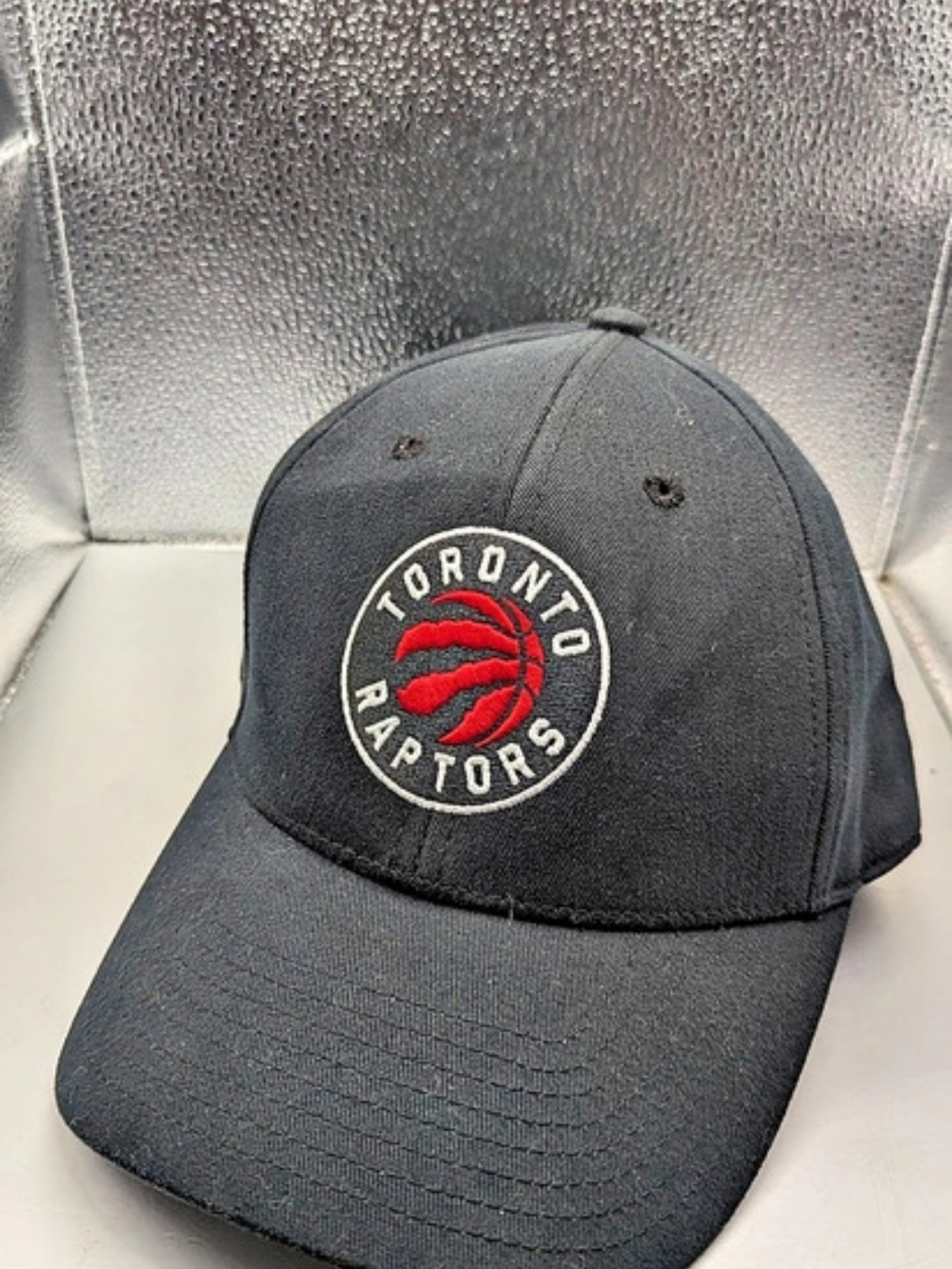 Mitchell & Ness Toronto Raptors Black & Gray Cap Like New